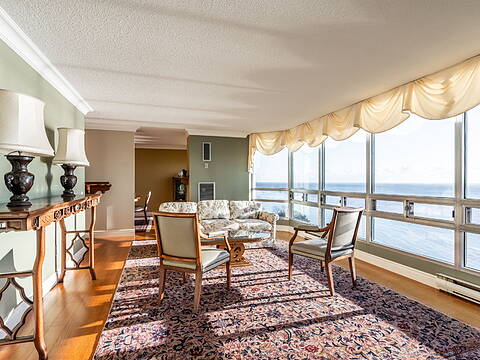 2180 Marine Dr #1107, Oakville