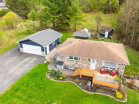 26 Cairns Crescent East, Huntsville