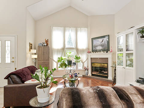 13911 16 Avenue #7, Surrey