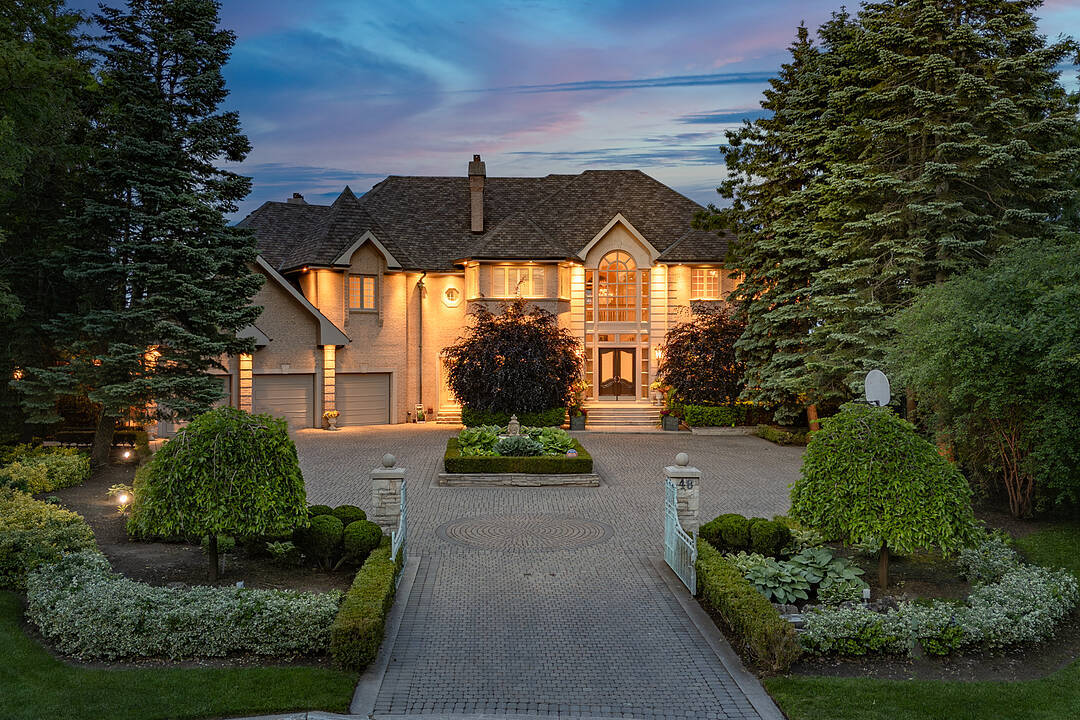 48 Old Park Lane, Richmond Hill, Ontario