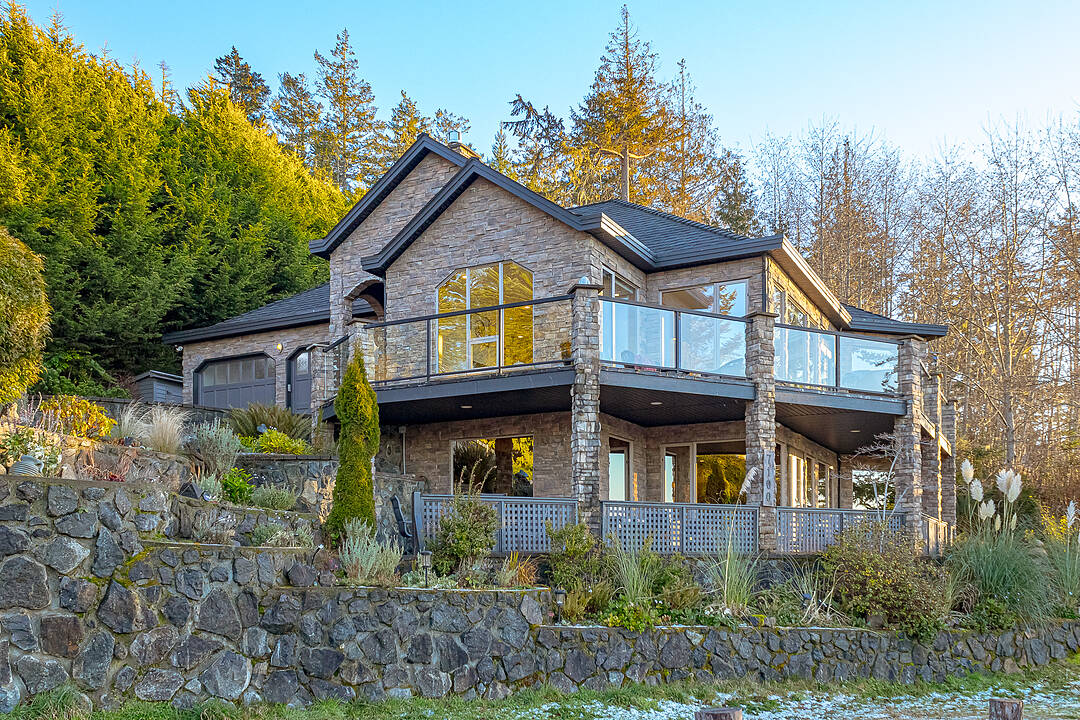 7100 Sea Cliff Road, Sooke, British Columbia