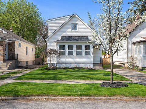 57 St Patrick St, St. Catharines