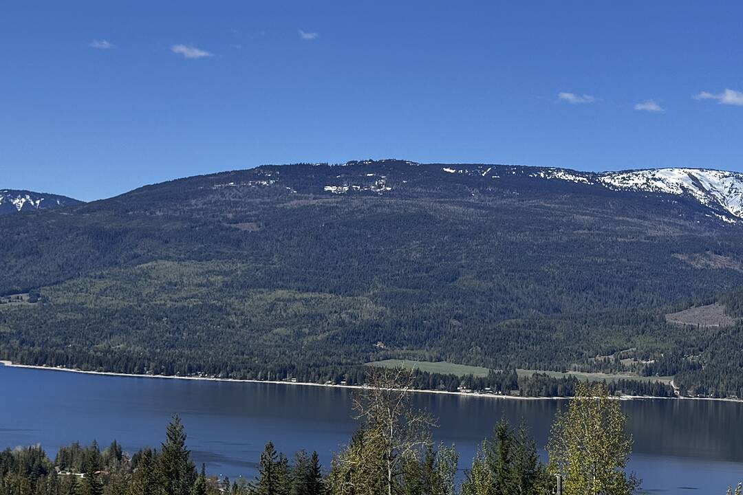 5036 Heritage Drive, Eagle Bay, British Columbia