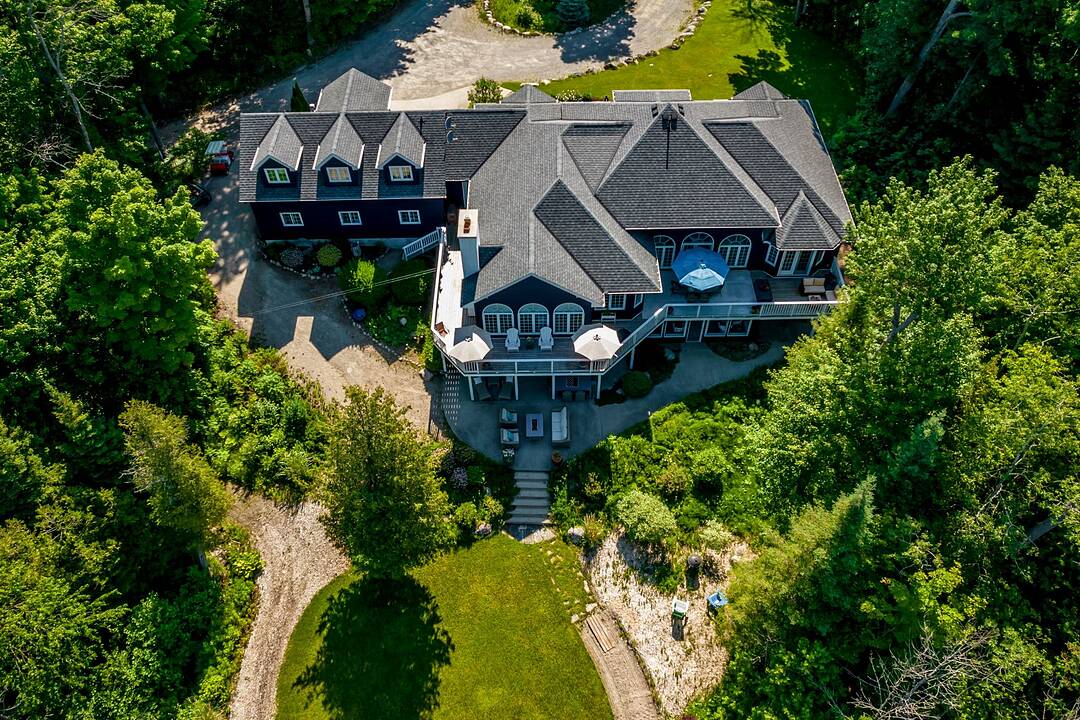 679 Sandy Bay Road, Tiny, Ontario