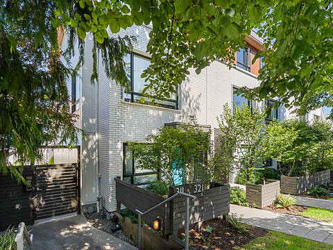 311 16th Avenue E #221, Vancouver