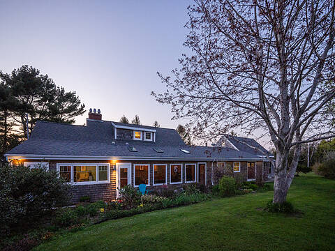 7959 Highway 101, Barton