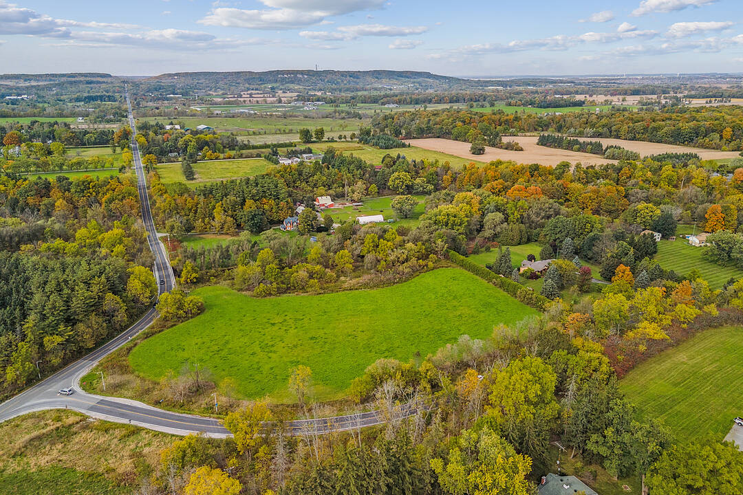 9 Walkers Line, Burlington, Ontario