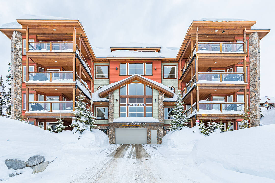 405-5050 Snowbird Way, Big White, British Columbia
