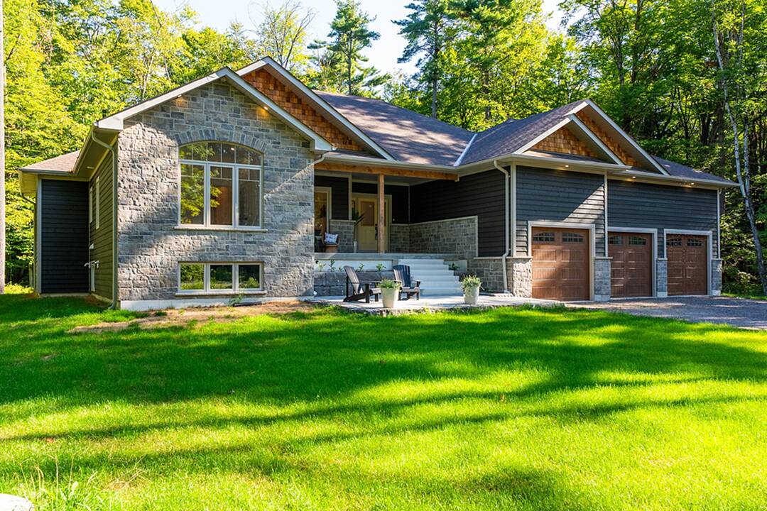1030 Xavier St, Gravenhurst, Ontario