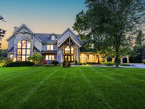 2376 8 Sideroad, Burlington