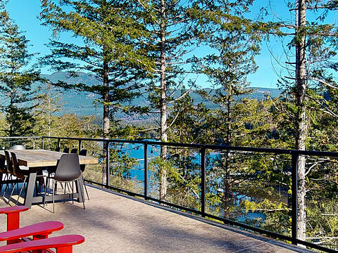 5273 Claydon Road, Garden Bay