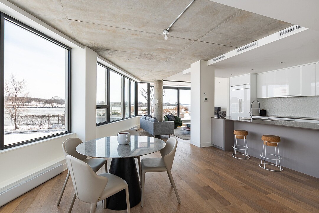 1010 Rue de la Commune E., Apt. 107, Ville-Marie, Québec