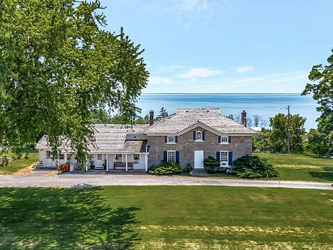 657 Bongards Cross Rd, Prince Edward County