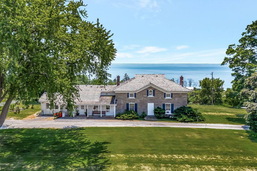 657 Bongards Cross Rd, Prince Edward County, Ontario