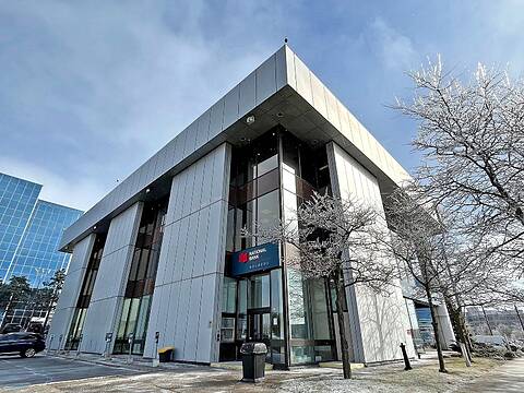 500 Highway 7 E #302, Richmond Hill