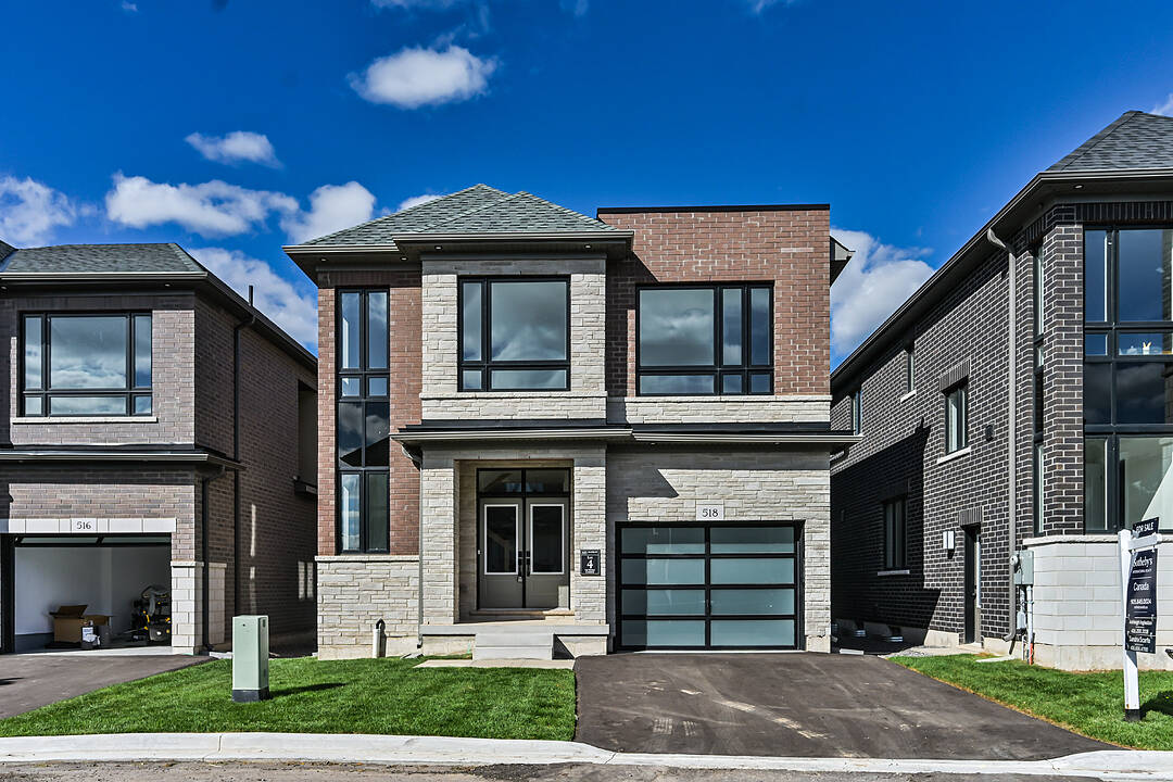 518 Markay Common, Burlington, Ontario