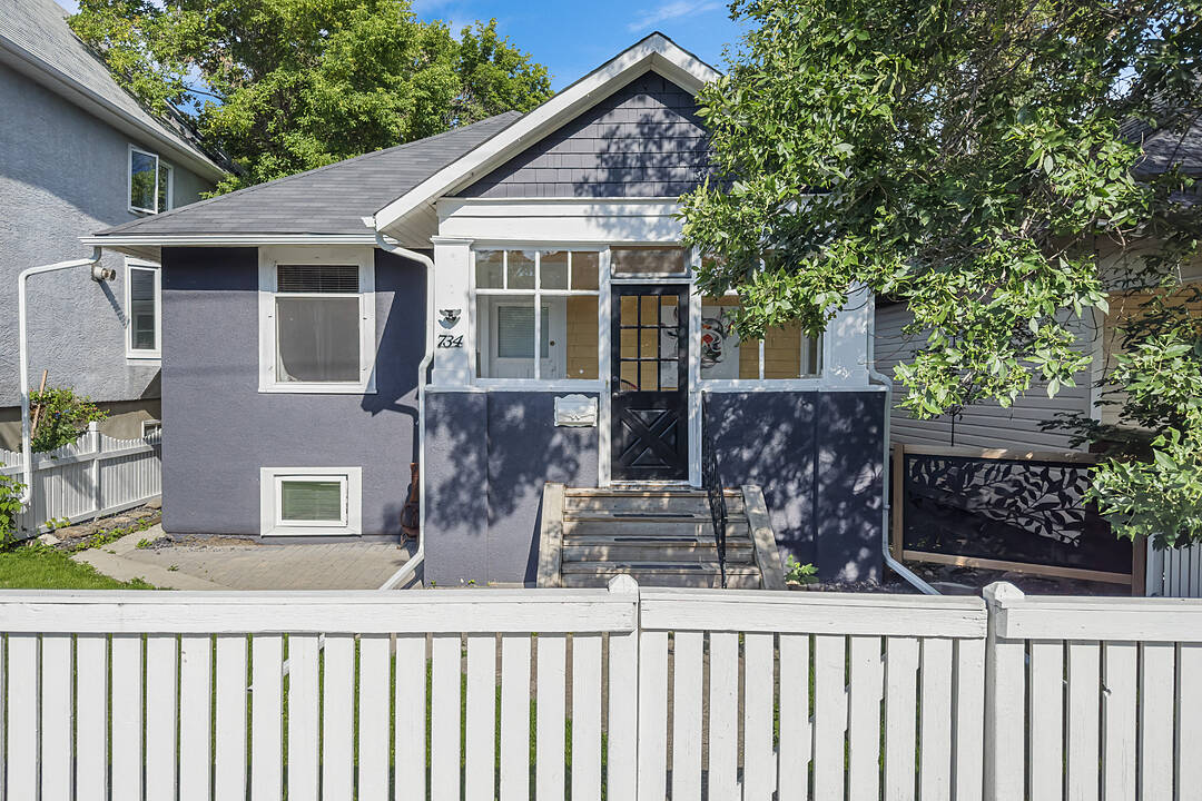 734 5a Street NW, Calgary, Alberta