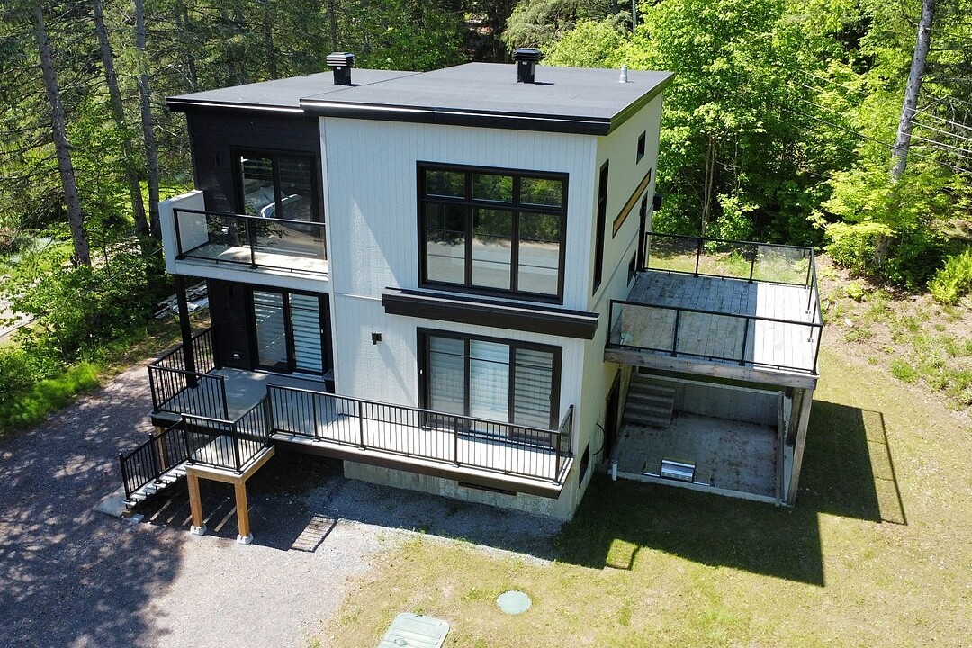 84 Ch. de la Rouge, Brébeuf, Québec