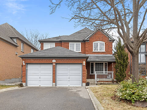 52 Red Cedar Cres, Brampton
