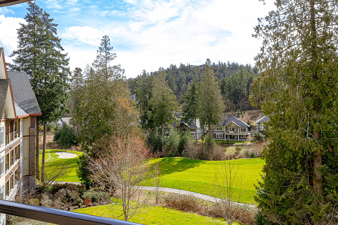 302-1395 Bear Mountain Parkway, Langford, British Columbia