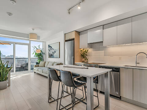 26 Gibbs Rd #1027, Toronto