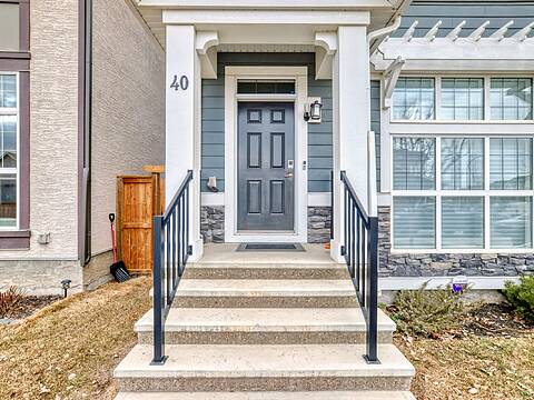 40 Masters Link SE, Calgary
