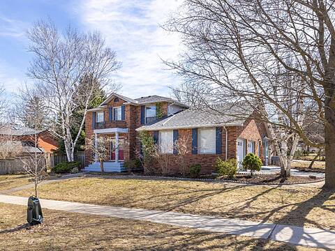 319 Lloyminn Avenue, Ancaster