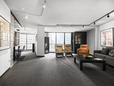 33 Harbour Sq #1008, Toronto