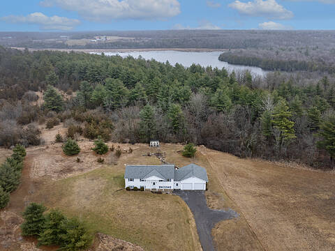 4080 McLean Road, Harrowsmith, On, South Frontenac