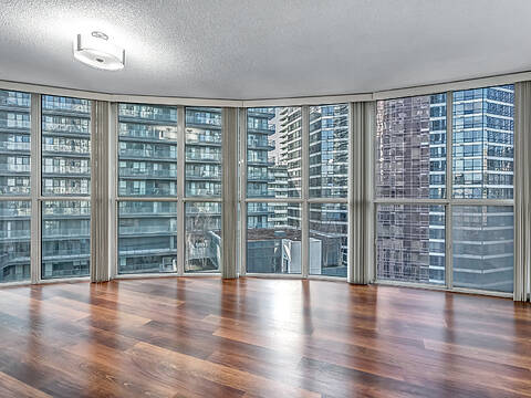 24 Wellesley St W #1304, Toronto