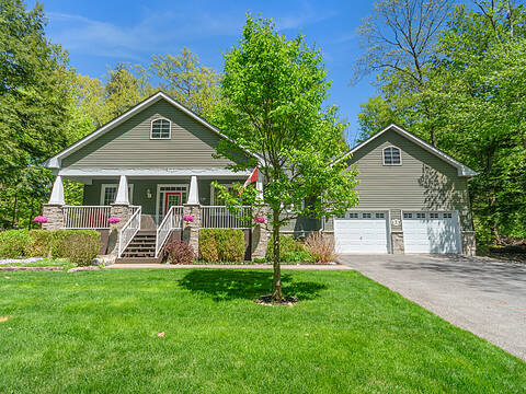 156 Moreau Parkway, Tiny