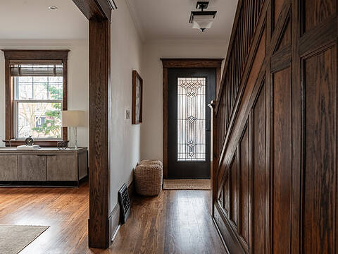 77 Catherine Ave, Aurora