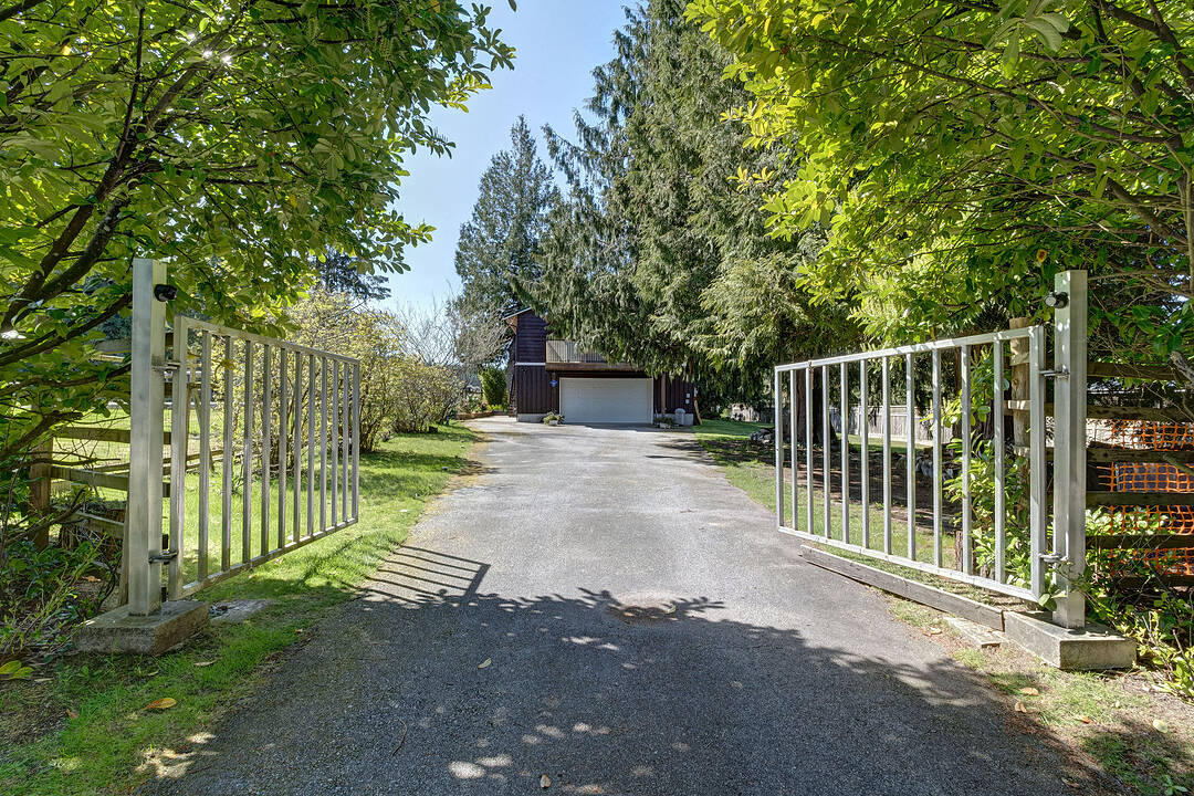 12577 Warnock Road, Pender Harbour, British Columbia