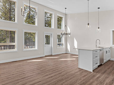 1144 Swansea Crescent, Windermere