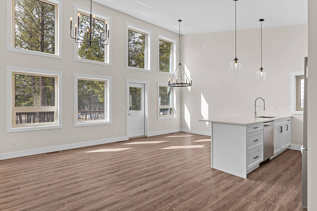 1144 Swansea Crescent, Windermere, British Columbia