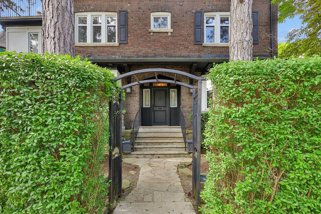 68 Astley Ave, Toronto, Ontario