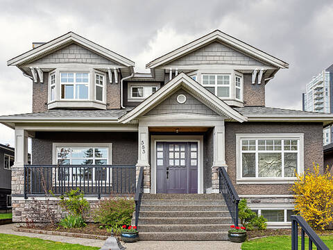 585 60th Avenue W, Vancouver