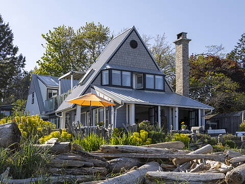 5177 Agate Lane, Saanich