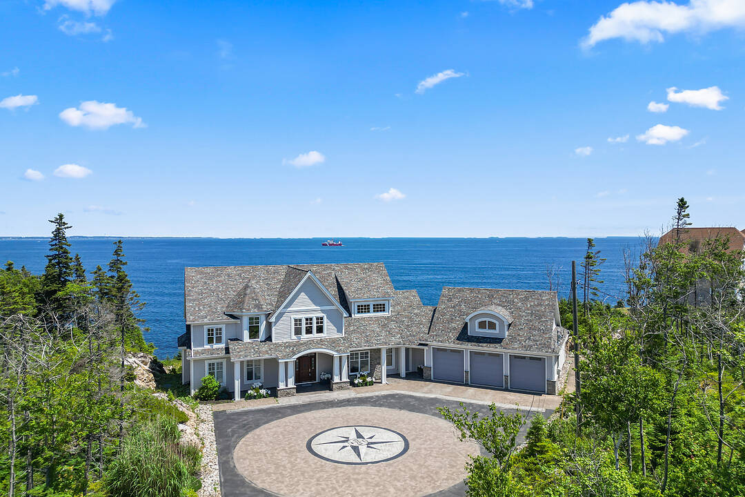 21 Saltspray Lane, Halibut Bay, Nova Scotia