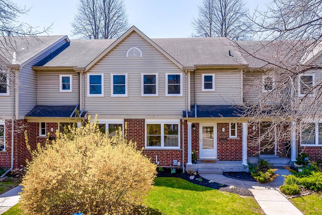 55 Kerman Ave #5, Grimsby, Ontario