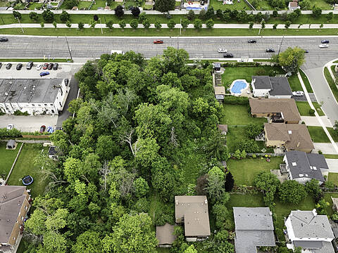 1050 Burnhamthorpe Rd E, Mississauga