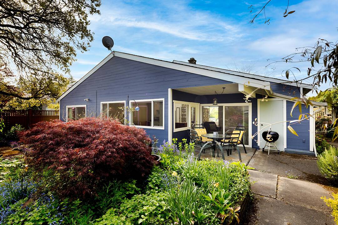 4395 Robinwood Drive, Saanich, British Columbia