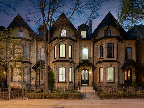 488 Ontario St, Toronto