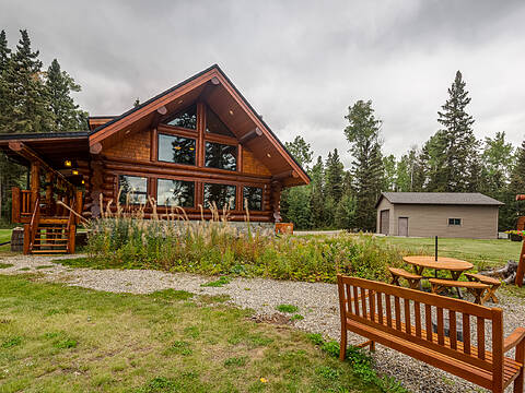Private Rocky Mountain Retreat, Rural Mountain View County