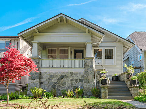 3730 15th Avenue W, Vancouver