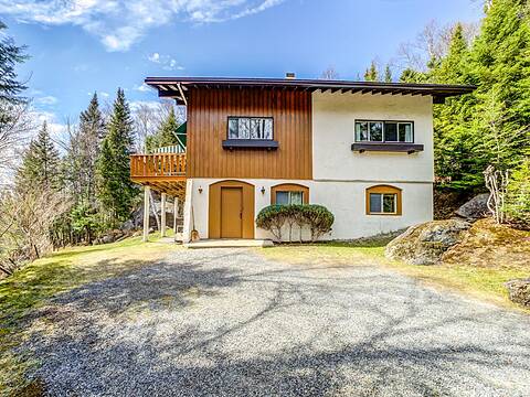 3160 Ch. du Pin, Val-David