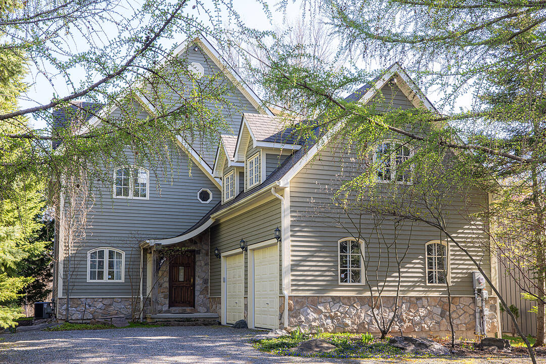 180 Timmons Street, Blue Mountains, Ontario