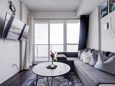 15 James Finlay Way #712, Toronto