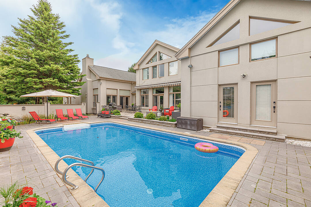 160 Grand Cypress Lane, Blue Mountains, Ontario