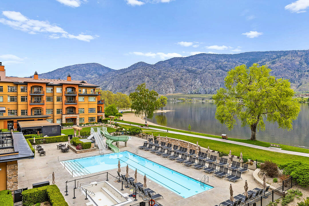 413-15 Park Place, Osoyoos, British Columbia